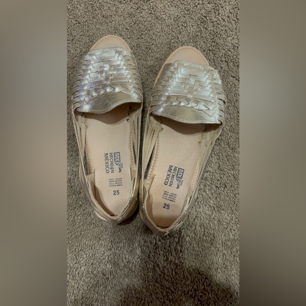 Huarache Style Women Shoes in Metallic Gold
